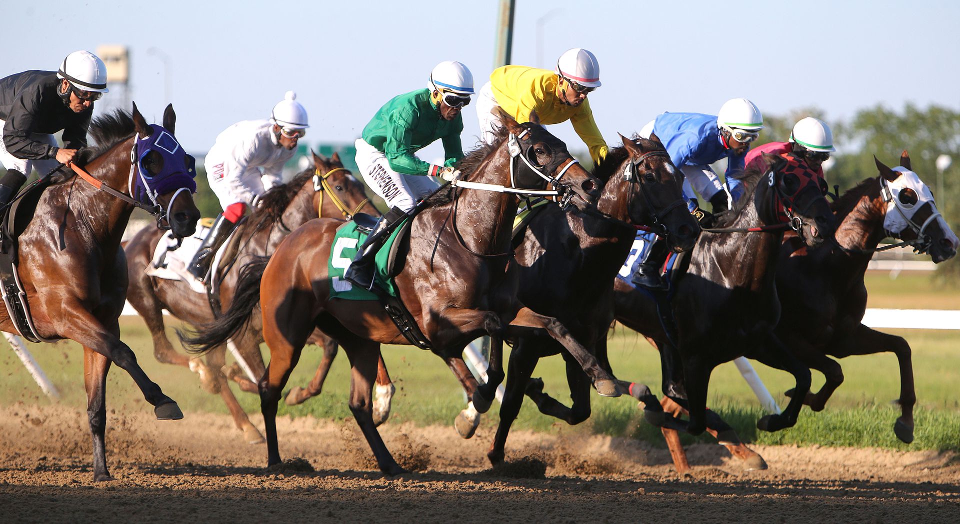 Live Racing - Assiniboia Downs